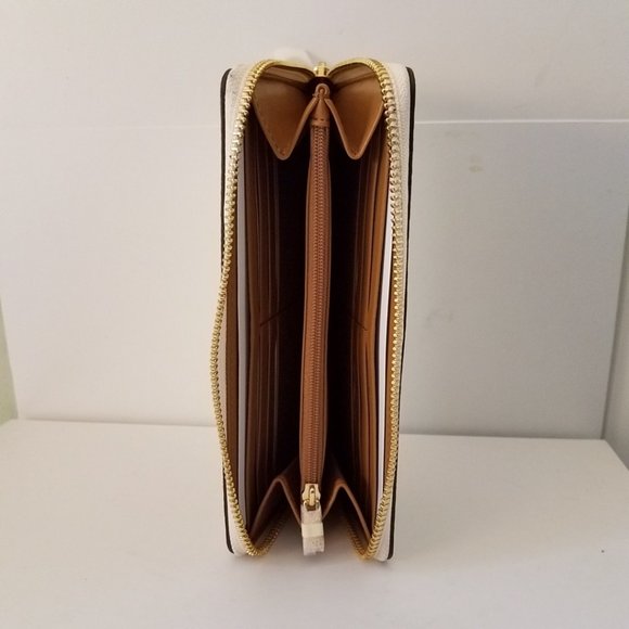 $128 *NEW* COACH Accordion Zip Wallet… - Picture 13 of 16